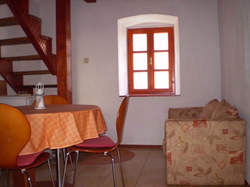 Old Town Apartment Murter Kültér fotó